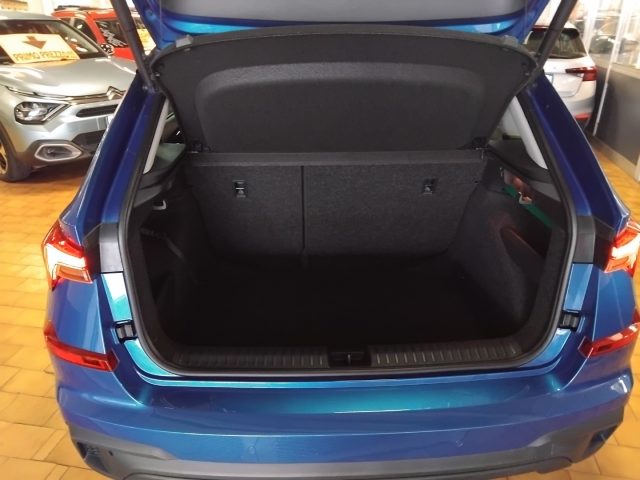 SKODA KAMIQ 1.0 TSI DSG BLACK DOTS VIDEO 17" - foto 9