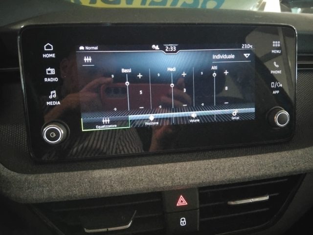 SKODA KAMIQ 1.0 TSI DSG BLACK DOTS VIDEO 17" - foto 32