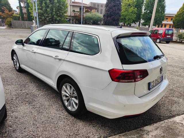 VOLKSWAGEN PASSAT VARIANT 2020 CC 2.0 AUT 150 CV ADAS - foto 18