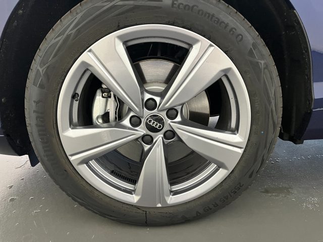 AUDI Q3 TDI 110 KW S TRONIC MY 26 LAUNCH - foto 14