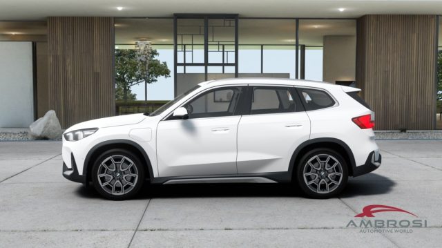 BMW X1 XDRIVE25E XLINE PREMIUM PACKAGE - foto 3