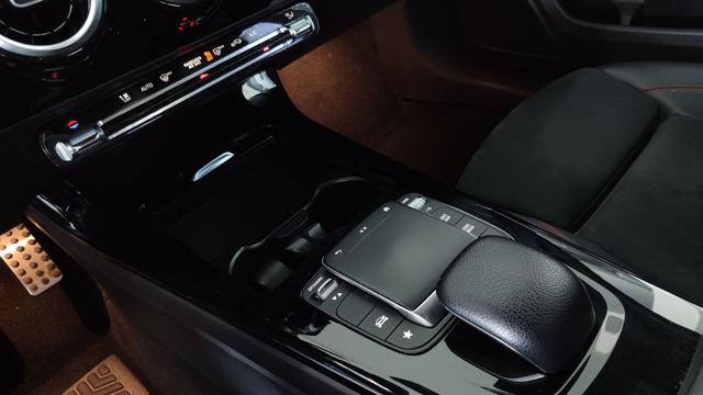 MERCEDES-BENZ A 220 D 190CV AUTO PREMIUM AMG - ECCEL - foto 15