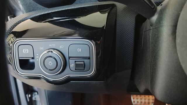 MERCEDES-BENZ A 220 D 190CV AUTO PREMIUM AMG - ECCEL - foto 9
