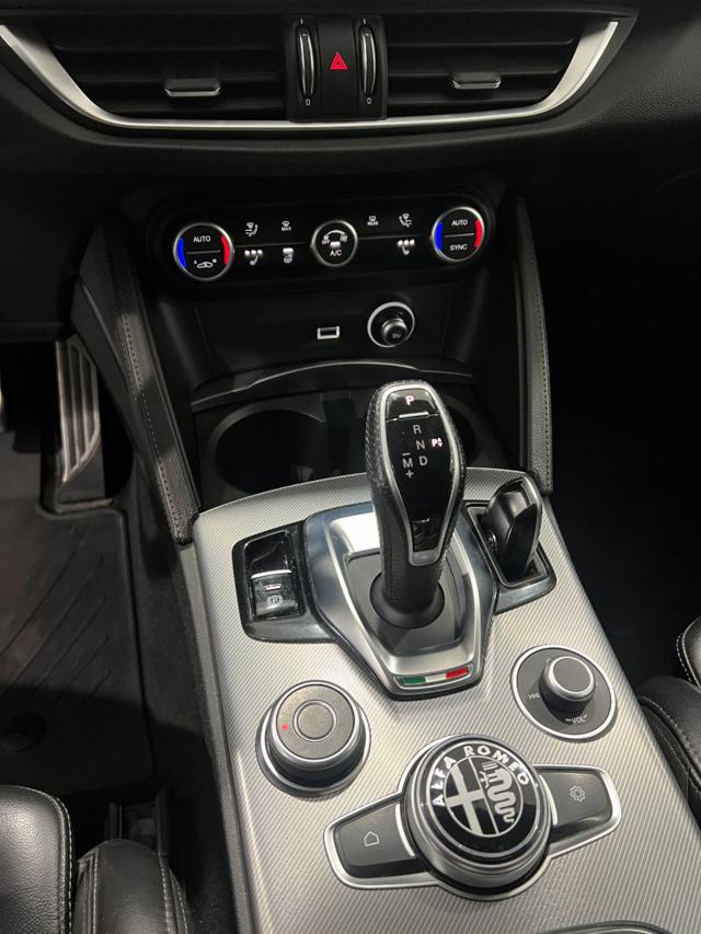 ALFA ROMEO STELVIO 2.2 TURBODIESEL 210 CV AT8 Q4 VE - foto 17