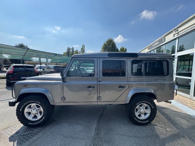 LAND ROVER DEFENDER 110 2.4 TD4 STATION WAGON SE - foto 8