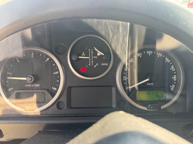 LAND ROVER DEFENDER 110 2.4 TD4 STATION WAGON SE - foto 11