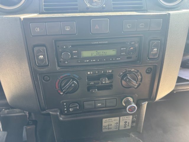LAND ROVER DEFENDER 110 2.4 TD4 STATION WAGON SE - foto 12