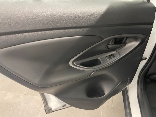 TOYOTA YARIS CROSS 1.5 HYBRID 115 CV E-CVT ACTIVE - foto 15