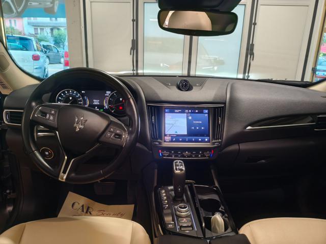 MASERATI LEVANTE 2022 HYBRID 4X4 DA 330 CV TETTO  - foto 16
