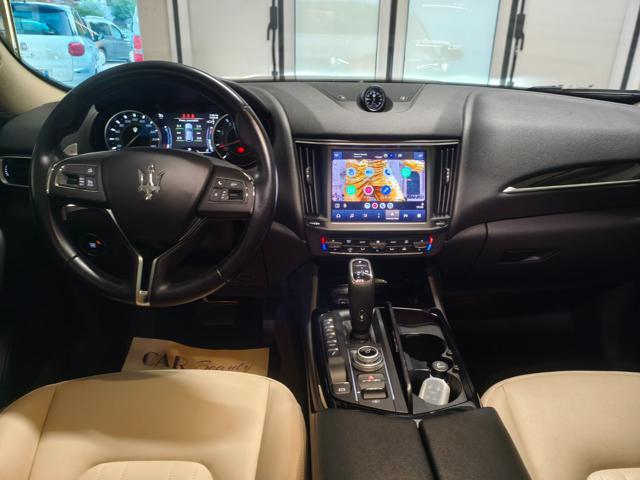 MASERATI LEVANTE 2022 HYBRID 4X4 DA 330 CV TETTO  - foto 25