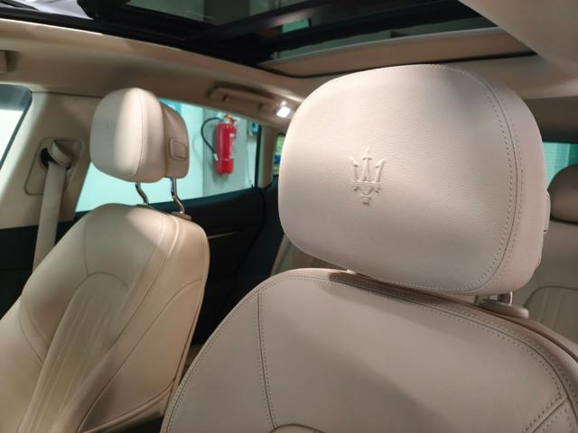 MASERATI LEVANTE 2022 HYBRID 4X4 DA 330 CV TETTO  - foto 15
