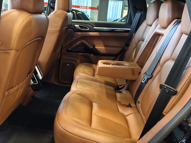 PORSCHE CAYENNE 3.0 DIESEL PLATINUM EDITION TETT - foto 15
