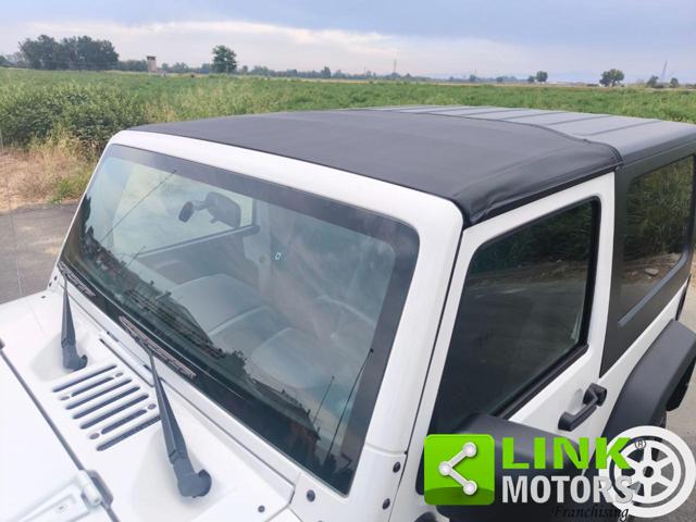 JEEP WRANGLER 3 PORTE 3.8 V6 JK RUBICON - foto 9