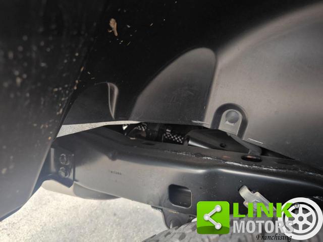 JEEP WRANGLER 3 PORTE 3.8 V6 JK RUBICON - foto 18