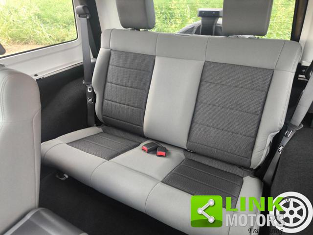 JEEP WRANGLER 3 PORTE 3.8 V6 JK RUBICON - foto 8