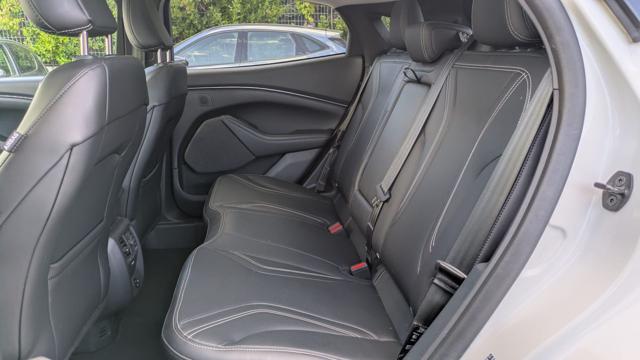 FORD MUSTANG MACH-E STANDARD RANGE 268CV * ZERO EMIS - foto 8