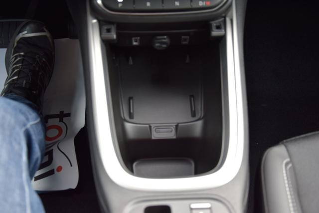 JEEP AVENGER 1.2 TURBO 110CV MHEV SUMMIT - foto 23