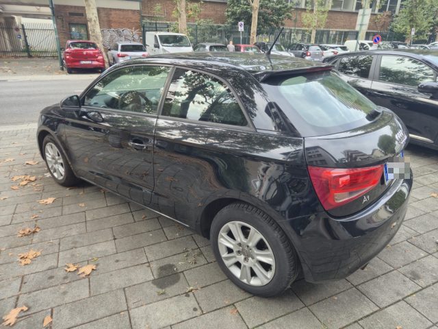AUDI A1 1.2 TFSI ATTRACTION GRANDINATA ! - foto 6