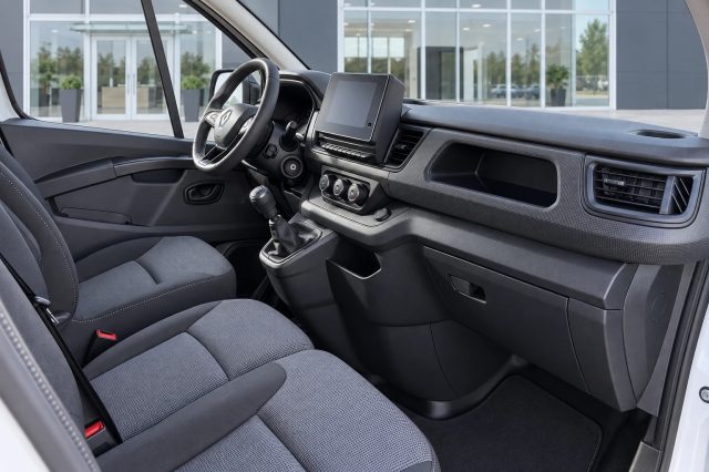 RENAULT TRAFIC L1H1 150 6 POSTI - foto 11
