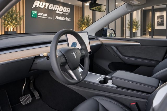 TESLA MODEL Y 50KWD RWD KM0 - foto 7