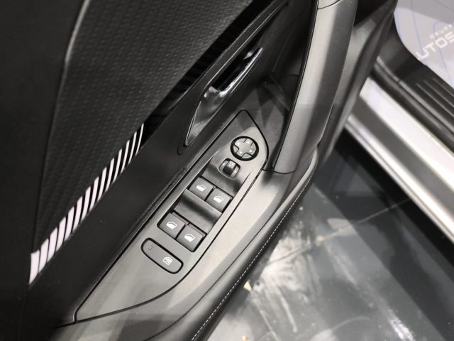 PEUGEOT 2008 1.2 PURETECH 130CV S&S EAT8 ALLU - foto 8