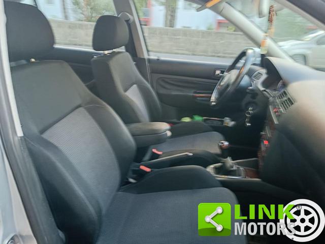 VOLKSWAGEN BORA 1.6 BENZ TRENDLINE SOLO 97MILA K - foto 28