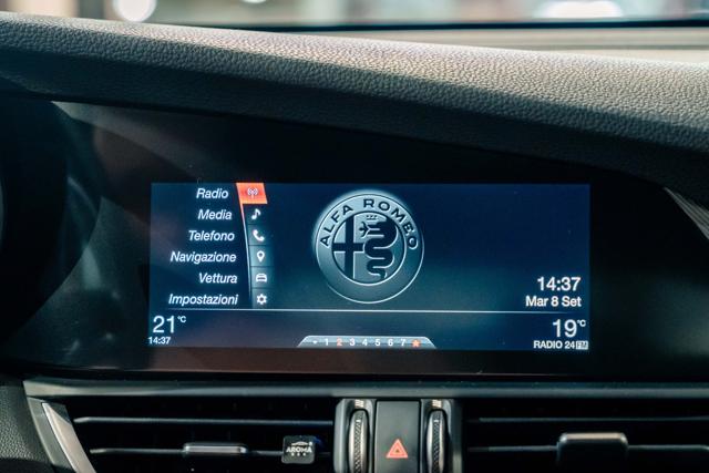 ALFA ROMEO GIULIA 2.0 TURBO 280 CV AT8 AWD Q4 VELO - foto 40