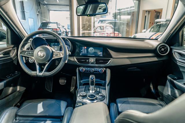 ALFA ROMEO GIULIA 2.0 TURBO 280 CV AT8 AWD Q4 VELO - foto 10