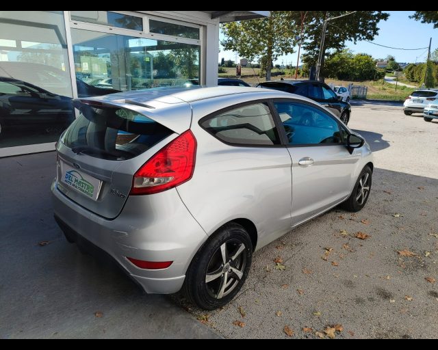 FORD FIESTA + 1.4 TDCI 68CV 3 PORTE - foto 7