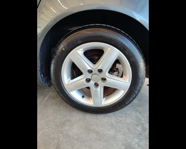 AUDI A4 1.9 TDI - foto 9