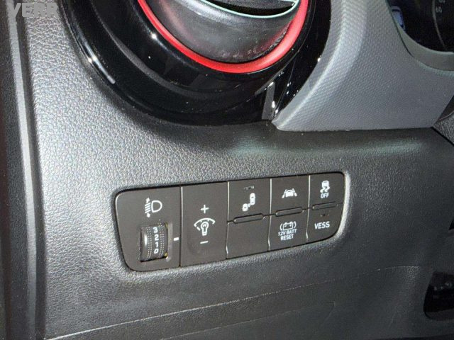 HYUNDAI KONA KONA I 2017 1.6 HEV XPRIME SAFET - foto 9