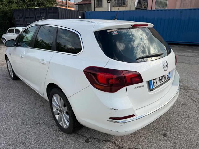 OPEL ASTRA 1.7 CDTI 110CV SPORTS TOURER COS - foto 17