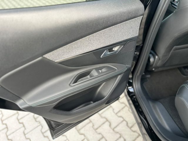 PEUGEOT 3008 BLUEHDI 130 EAT8 ALLURE PACK - foto 15