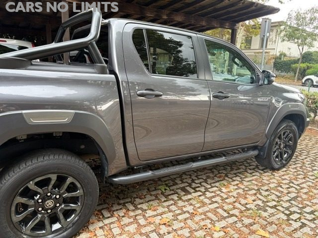 TOYOTA HILUX 2.8 D-4D A/T 4WD 4 PORTE DOUBLE  - foto 22