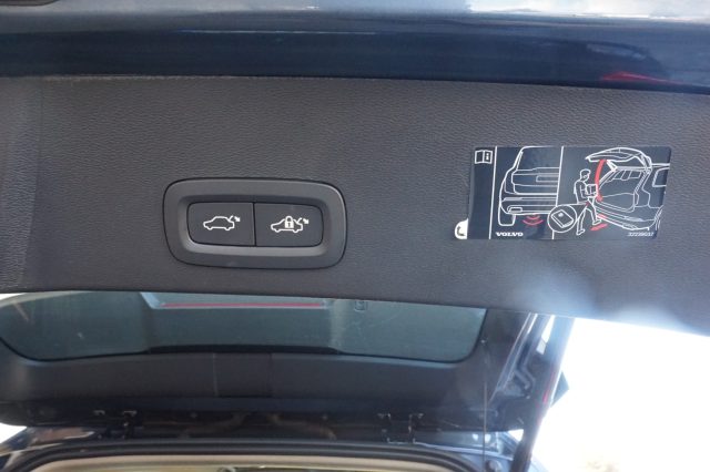 VOLVO XC40 T5 RECHARGE PLUG-IN HYBRID INSCR - foto 21