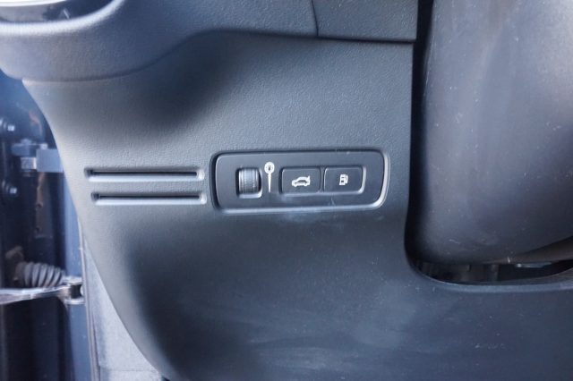 VOLVO XC40 T5 RECHARGE PLUG-IN HYBRID INSCR - foto 24
