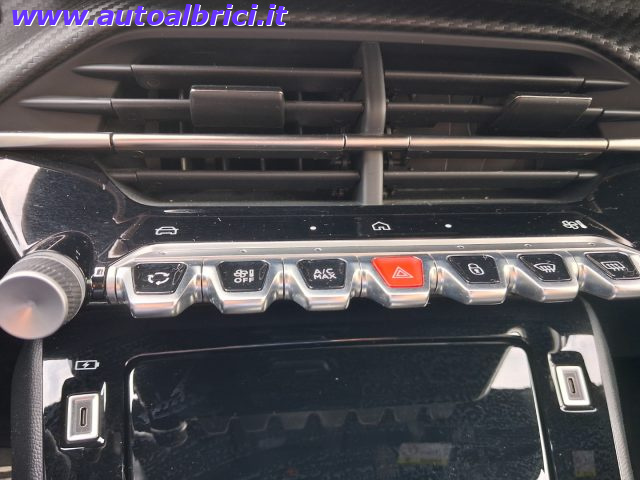 PEUGEOT 208 1.2 HYBRID 145 CV E-DCS6 GT - foto 26