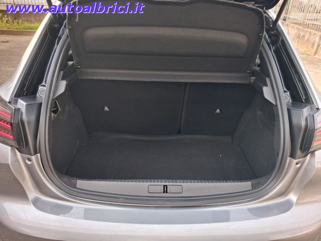 PEUGEOT 208 1.2 HYBRID 145 CV E-DCS6 GT - foto 33
