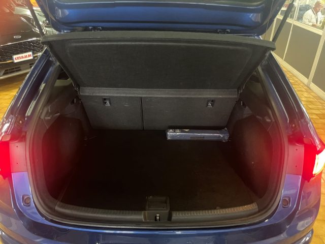 VOLKSWAGEN TAIGO 1.0 TSI DSG R-LINE 18" MATRIX C/ - foto 8