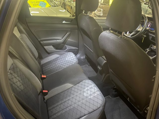 VOLKSWAGEN TAIGO 1.0 TSI DSG R-LINE 18" MATRIX C/ - foto 11
