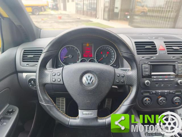 VOLKSWAGEN GOLF PIRELLI - foto 12