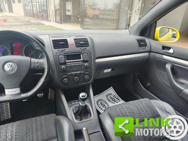 VOLKSWAGEN GOLF PIRELLI - foto 14