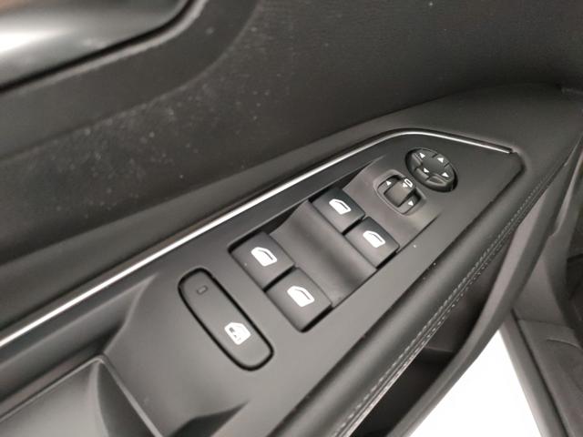 PEUGEOT 5008 BLUEHDI 130 S&S EAT8 ALLURE 7 P. - foto 18