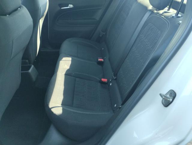 FIAT 600 HYBRID 145 CV DCT MHEV - foto 8