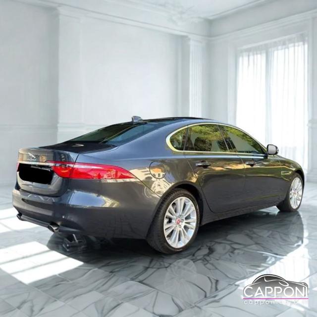 JAGUAR XF 2.0 D 180 CV AWD AUT. - foto 4