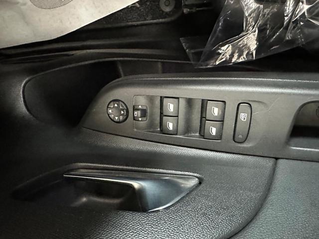 OPEL CORSA 1.2 ELEGANCE - foto 13