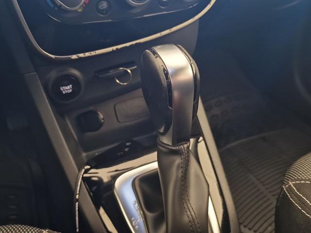 RENAULT CLIO DCI 8V 90CV EDC START&STOP 5 POR - foto 17