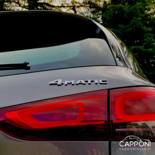 MERCEDES-BENZ GLA 220 D 4MATIC AMG LINE - foto 4