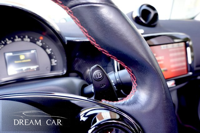 SMART FORTWO BRABUS 125R LIMITED EDITION 1/12 - foto 13
