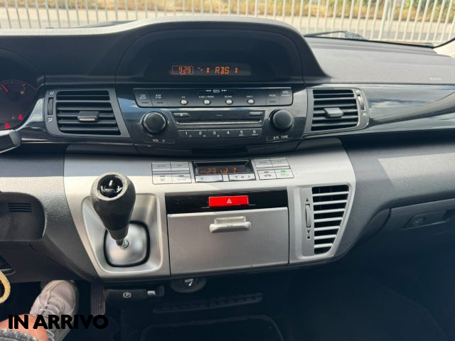 HONDA FR-V 1.7 16V VTEC - foto 10